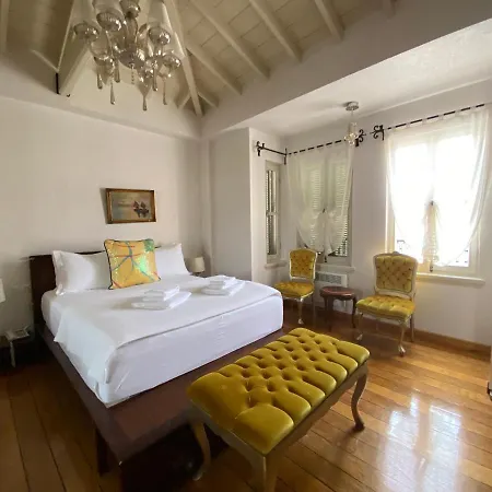 Nisi (adults Only) 4*