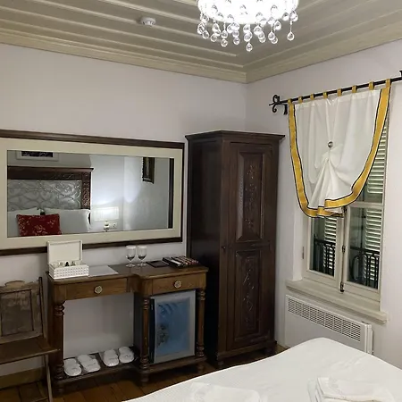 Nisi (adults Only) 4*